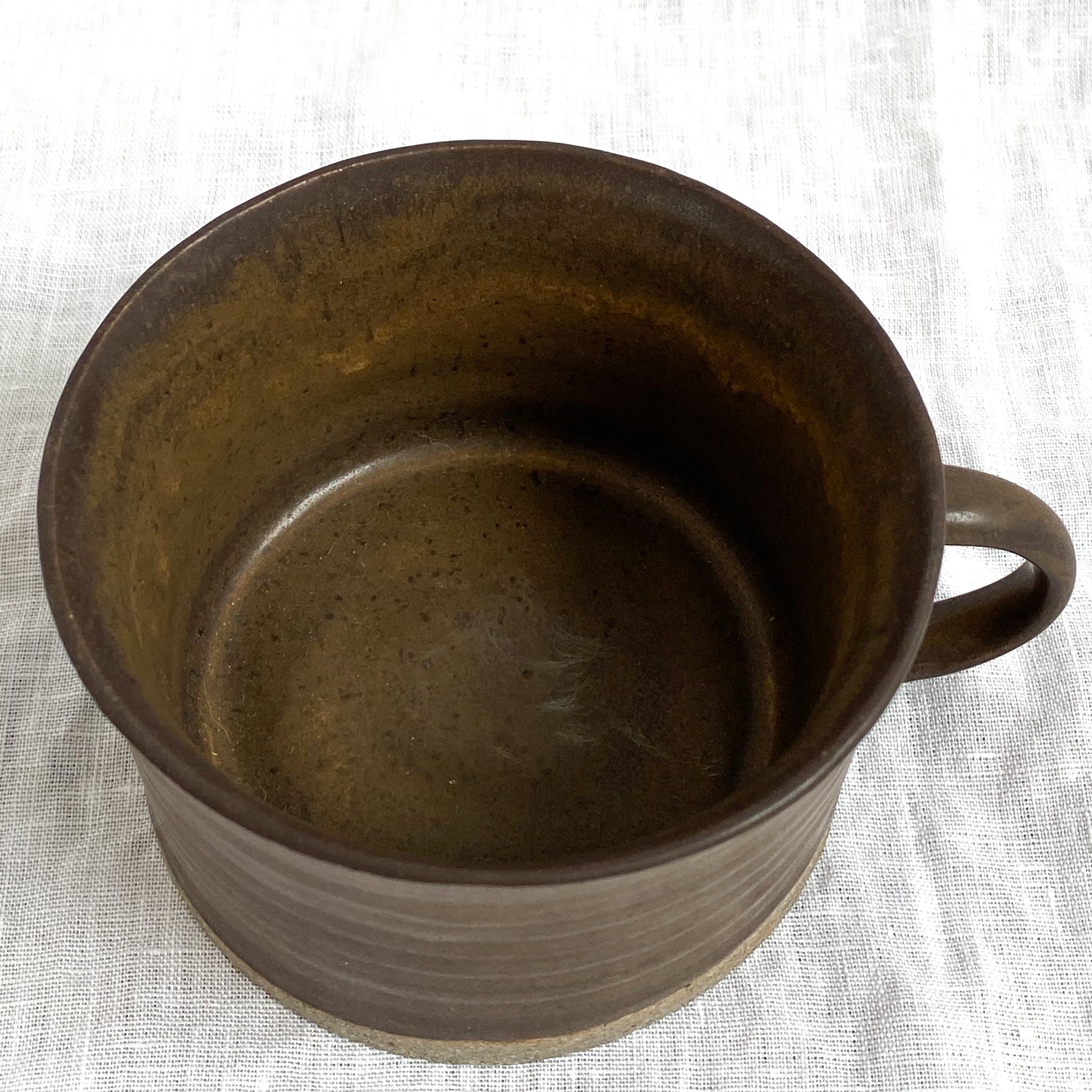 brown eggshell mug